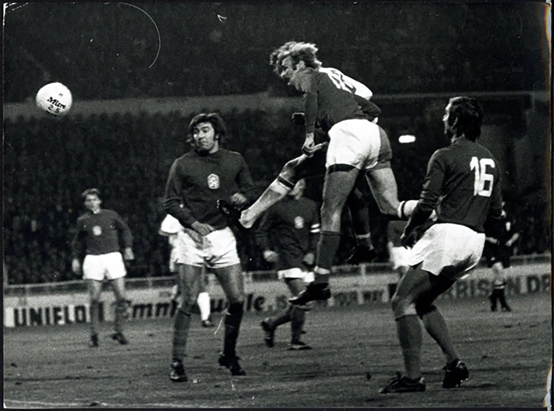 Europei Inghilterra vs Grecia 1971 Ft 5765 - Stampa 20x15 cm - Farabola Stampa ai sali d'argento