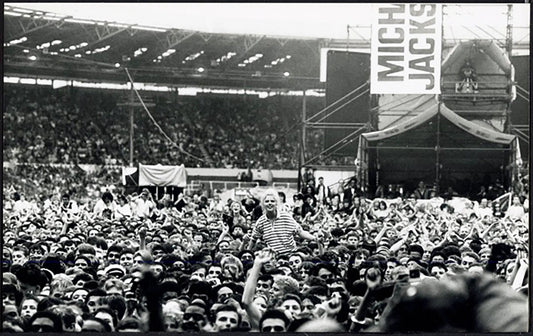 Fan al concerto di Michael Jackson 1988 Ft 37193 - Stampa 20x12 cm - Farabola Stampa ai sali d'argento