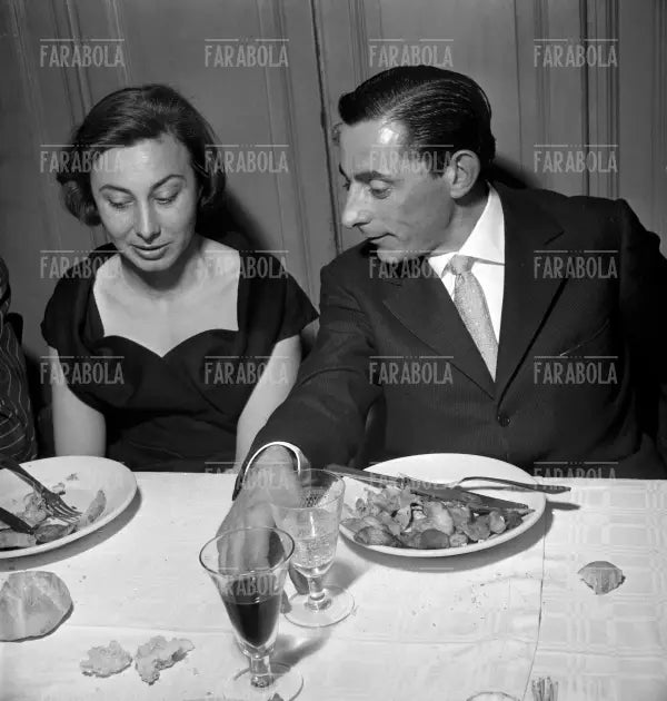 Fausto Coppi a tavola, anni 50 - Farabola Immagine digitale