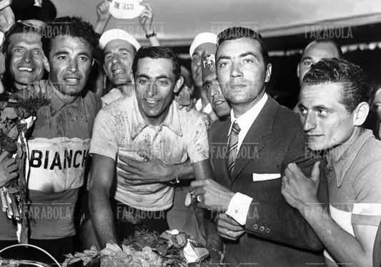 Fausto Coppi e Adolfo Leoni, Giro d'Italia, 1947 - Farabola Immagine digitale