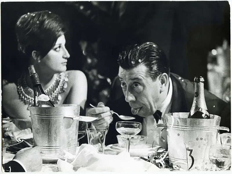 Fernandel a una cena di gala anni 60 Ft 37257 - Stampa 20x25 cm - Farabola Stampa ai sali d'argento