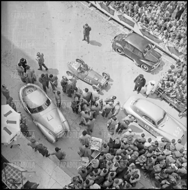 Ferrari 212 alla Mille Miglia, 1951 - Farabola Immagine digitale