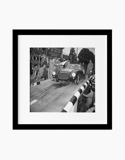 Ferrari, Mille Miglia 1953 — stampa fine art con cornice nera