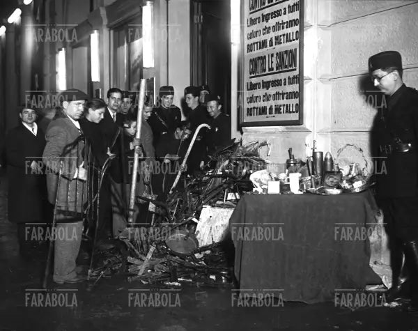 Ferro per la patria al cinema, Roma, 1935 - Farabola Immagine digitale