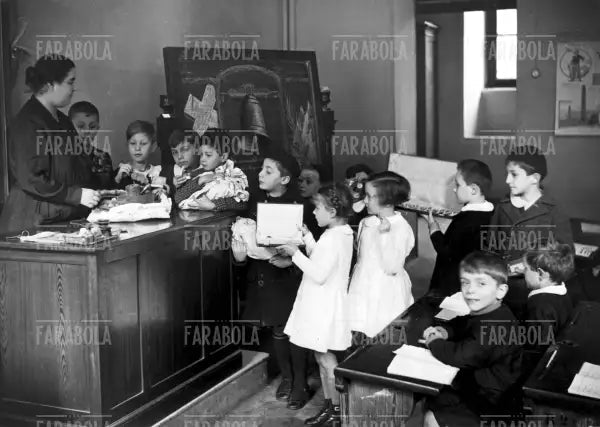 Ferro per la patria, Roma, 1935 - Farabola Immagine digitale