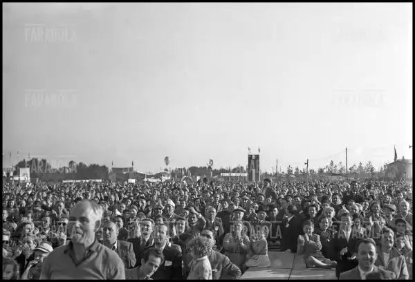 Festa de l'Unità al parco di Lambro, Milano, 1952 - Farabola Immagine digitale