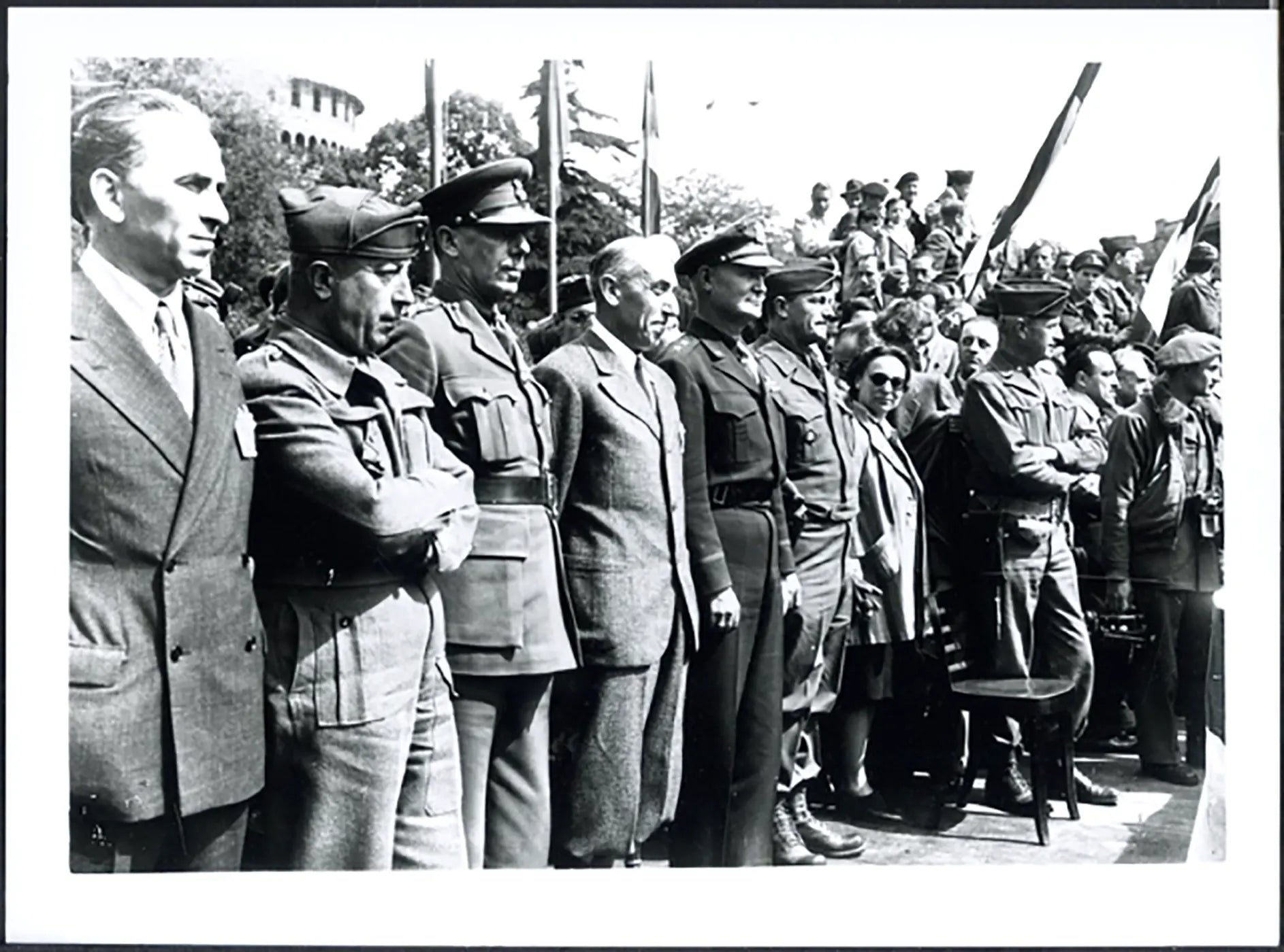 Festa dei Partigiani piazza Castello 1945 Ft 5126 - Stampa 24x18 cm - Farabola Stampa ai sali d'argento (anni 90)