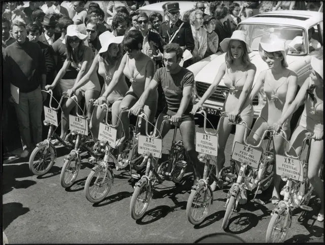 Festival di Cannes 1968 Gara di bici Ft 35569 - Stampa 24x18 cm - Farabola Stampa ai sali d'argento