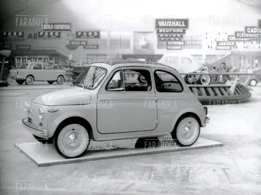 Fiat 500, Salone dell'Auto di Torino, 1957 - Farabola Immagine digitale