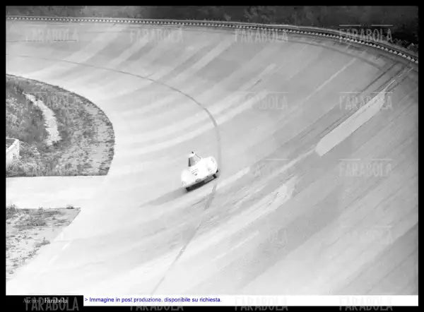Fiat - Abarth 500, prove in pista, Monza, 1958 - Farabola Immagine digitale