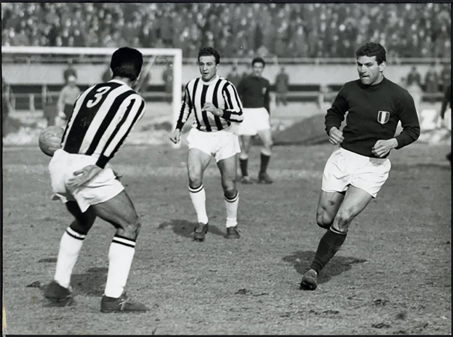 Fiorentina Gratton in azione anni 50 Ft 5420 - Stampa 24x18 cm - Farabola Stampa ai sali d'argento