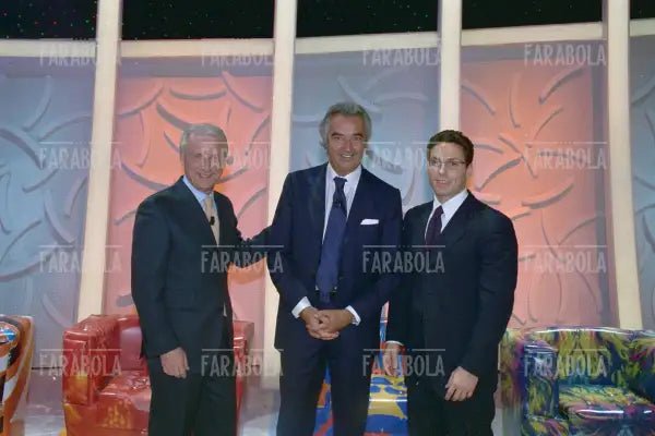 Flavio Briatore, Piersilvio Berlusconi e Giovanni Trapattoni, Scherzi a parte, 2002 - Farabola Immagine digitale