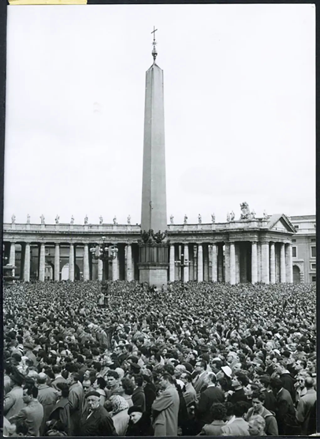 Folla in piazza San Pietro Pasqua 1956 Ft 5094 - Stampa 13x18 cm - Farabola Stampa ai sali d'argento