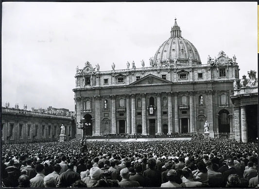 Folla in piazza San Pietro Pasqua 1956 Ft 5097 - Stampa 18x13 cm - Farabola Stampa ai sali d'argento