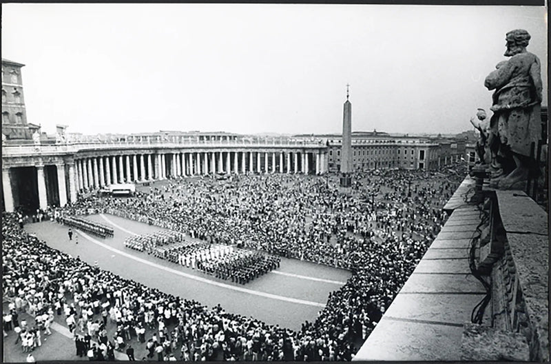 Folla in San Pietro per l'elezione del papa 1978 Ft 5008 - Stampa 20x30 cm - Farabola Stampa ai sali d'argento
