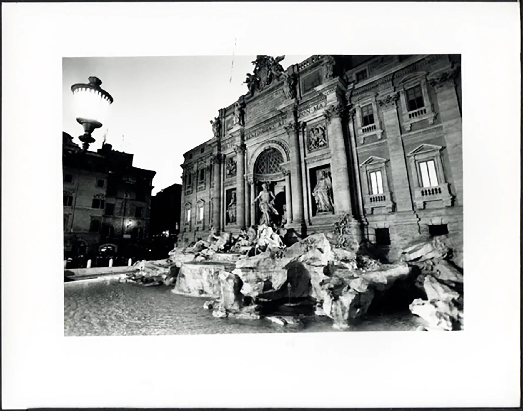 Fontana di Trevi Roma anni 90 Ft 37729 - Stampa 24x30 cm - Farabola Stampa ai sali d'argento