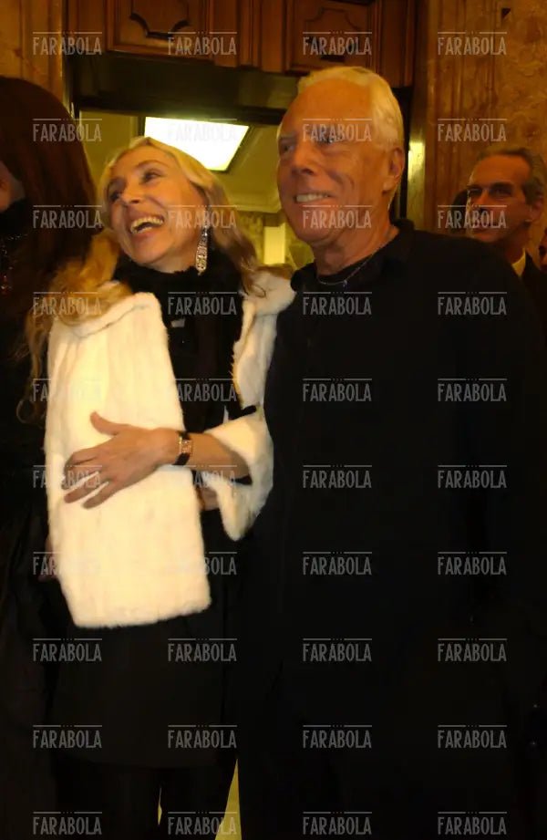 Franca Sozzani e Giorgio Armani, Premio Giornalismo a Franca Sozzani, Milano, 2004 - Farabola Immagine digitale