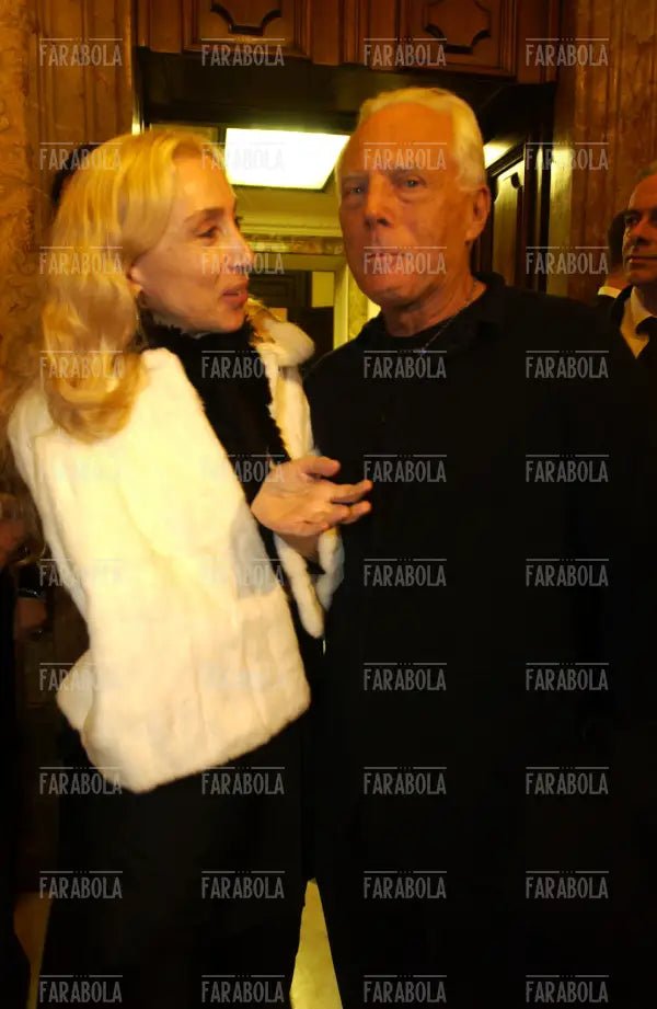 Franca Sozzani e Giorgio Armani, Premio Giornalismo a Franca Sozzani, Milano, 2004 - Farabola Immagine digitale