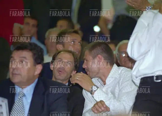 Franco Baresi e Zvonimir Boban in tribuna, Milan-Juventus, 2001 - Farabola Immagine digitale