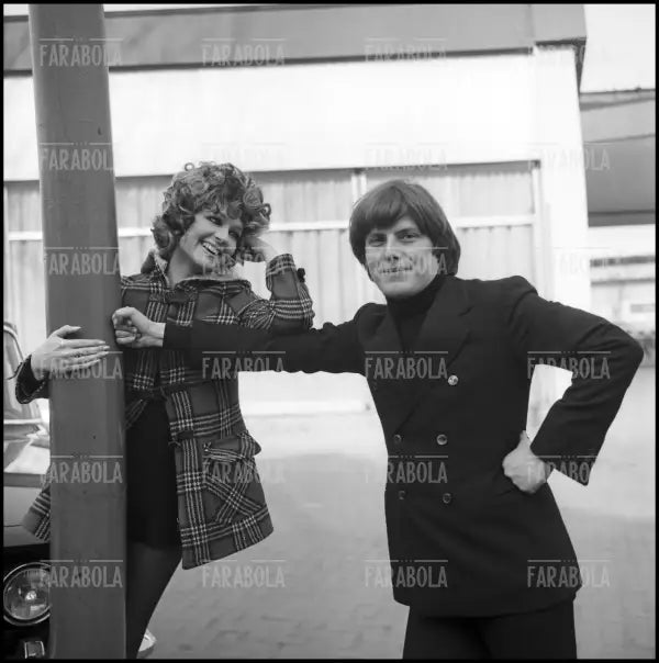 Franco Rosi e Loretta Goggi, Milano, 1971 - Farabola Immagine digitale