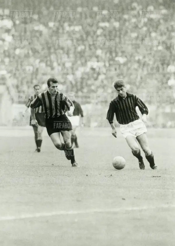 Franco Zaglio e Gianni Rivera, Inter vs Milan, 1961 - Farabola Immagine digitale