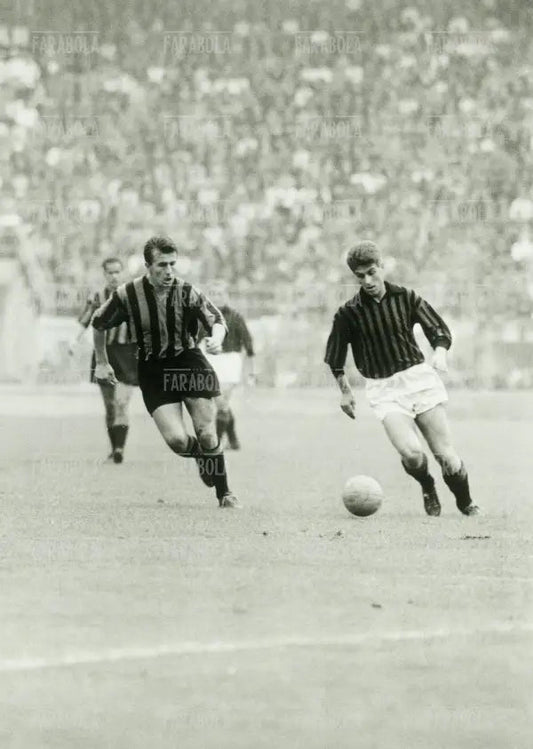 Franco Zaglio e Gianni Rivera, Inter vs Milan, 1961 - Farabola Immagine digitale