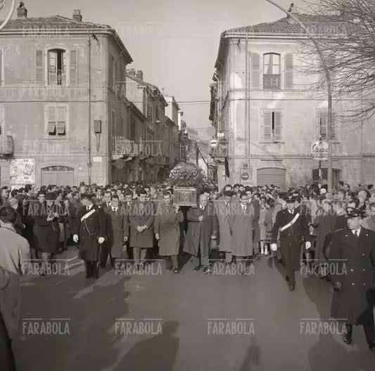 Funerali di Fausto Coppi, Castellania, 1960 - Farabola Immagine digitale