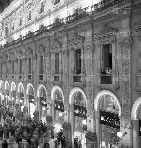 Galleria Vittorio Emanuele II, Milano, 1967 - Farabola Immagine digitale