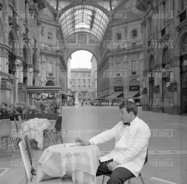 Galleria Vittorio Emanuele II, Milano, 1968 - Farabola Immagine digitale