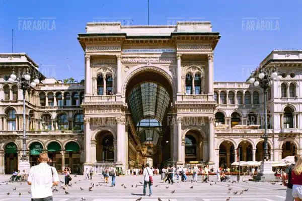 Galleria Vittorio Emanuele II, Milano, 2002 - Farabola Immagine digitale