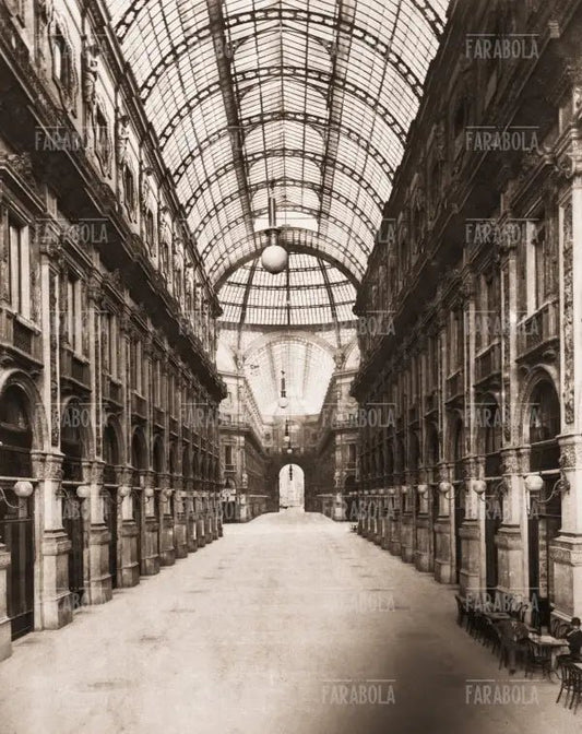 Galleria Vittorio Emanuele II, Milano, primi 900 - Farabola Immagine digitale