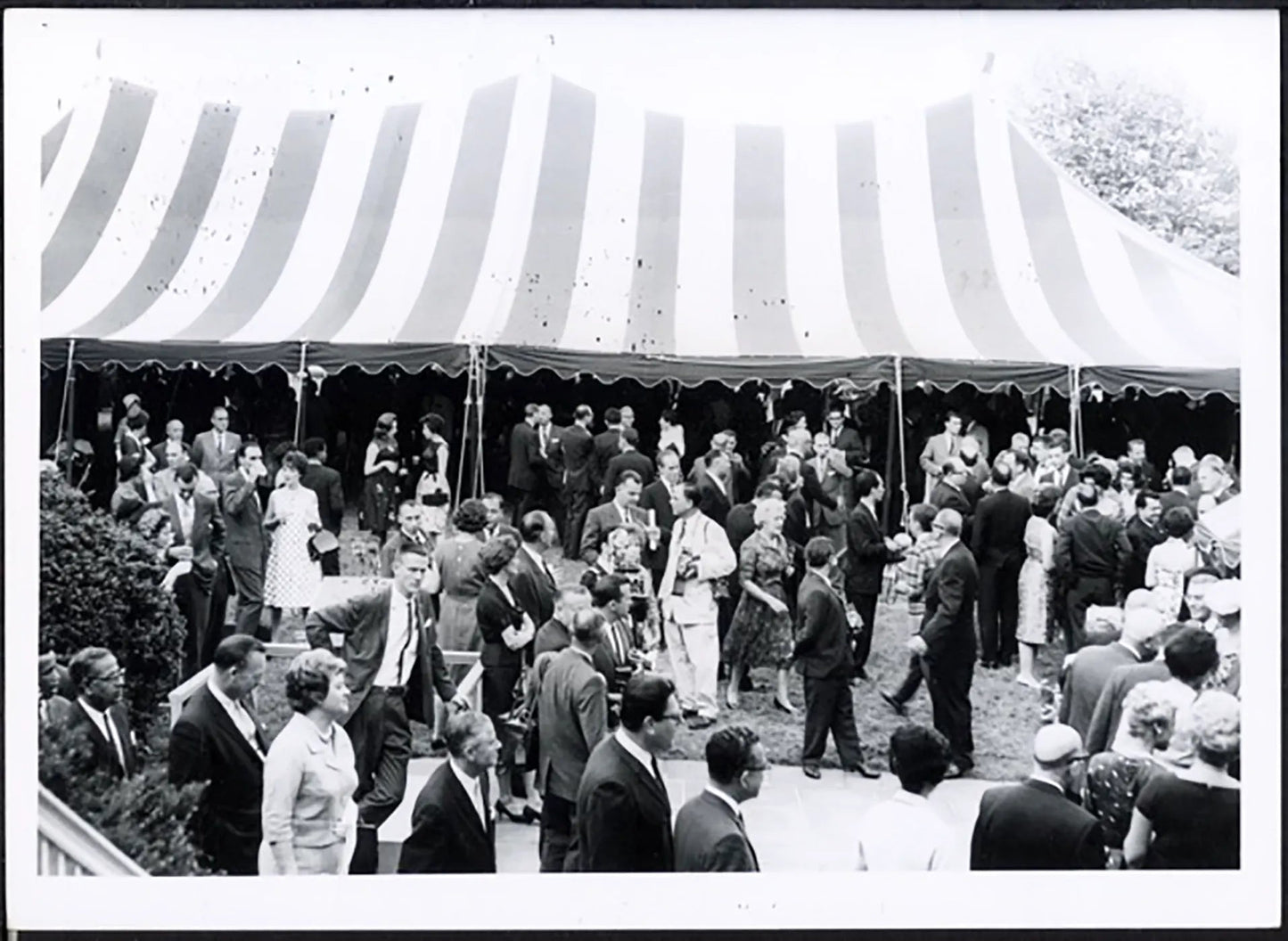 Garden Party a Gracie Mansion New York 1962 Ft 38041 - Stampa 20x15 cm - Farabola Stampa ai sali d'argento