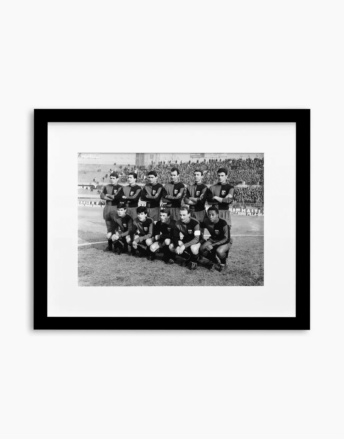 Genoa, Formazione, 1963 — stampa fine art con cornice nera