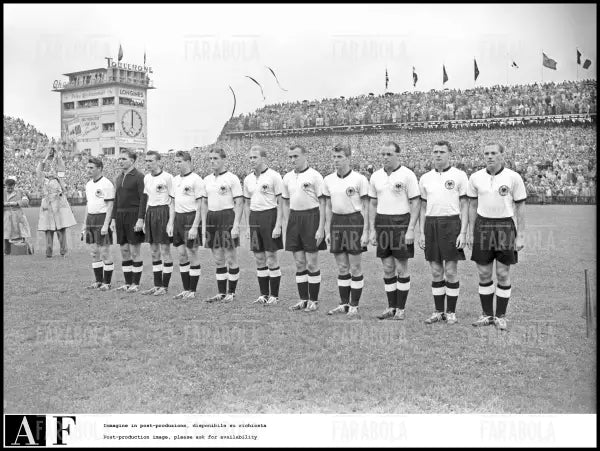 Germania O. vs Ungheria, Mondiali di calcio, 1954 - Farabola Immagine digitale