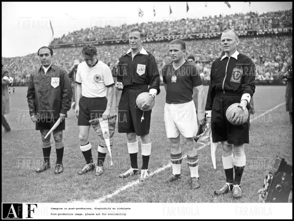 Germania O. vs Ungheria, Mondiali di calcio, 1954 - Farabola Immagine digitale