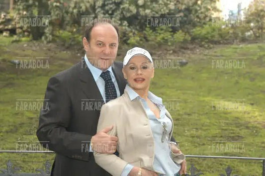 Gerry Scotti e Raffaella Carrà, Conferenza stampa Telegatti, 2004 - Farabola Immagine digitale
