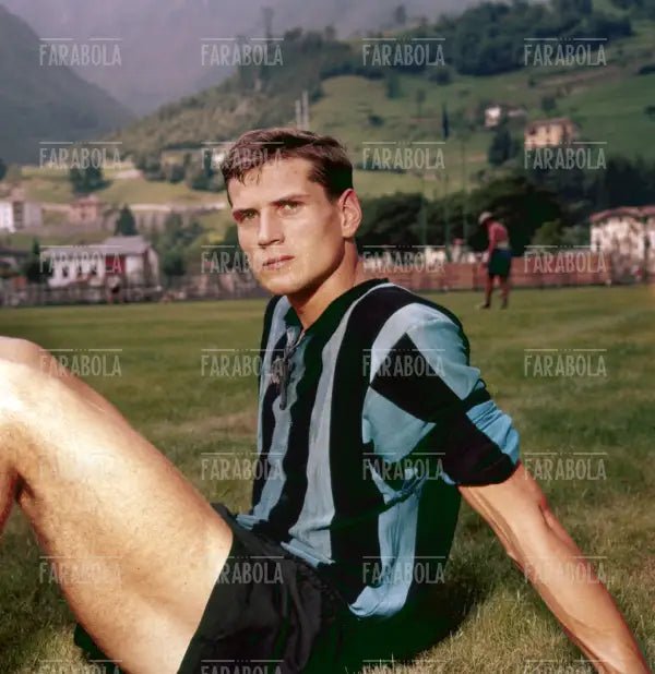 Giacinto Facchetti al ritiro dell'Inter, 1961 - Farabola Immagine digitale