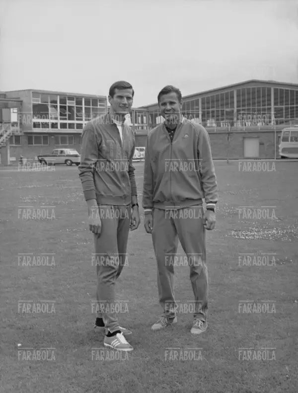 Giacinto Facchetti e Tarcisio Burgnich, Mondiali di calcio in Inghilterra, 1966 - Farabola Immagine digitale