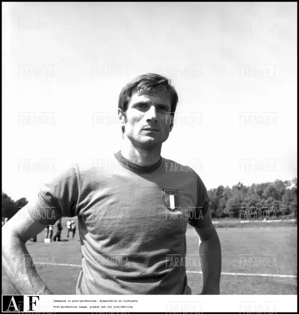 Giacinto Facchetti in ritiro con la nazionale, 1974 - Farabola Immagine digitale