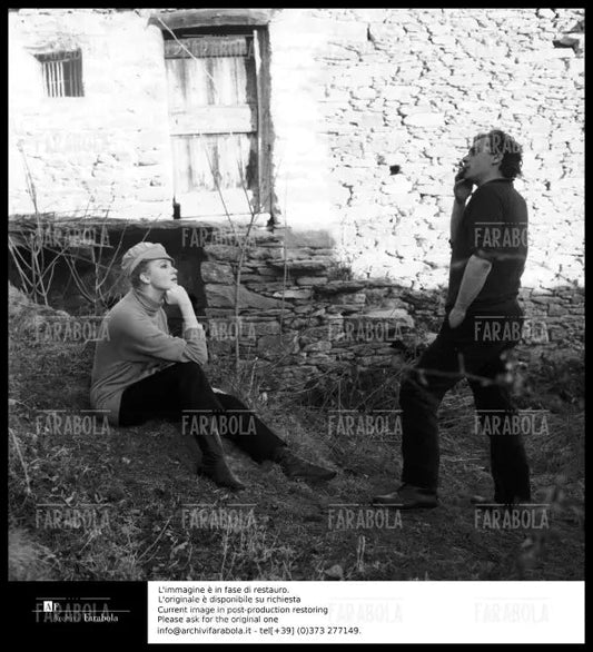 Gian Maria Volontè e Carla Gravina in vacanza, Casteldelfino, 1967 - Farabola Immagine digitale