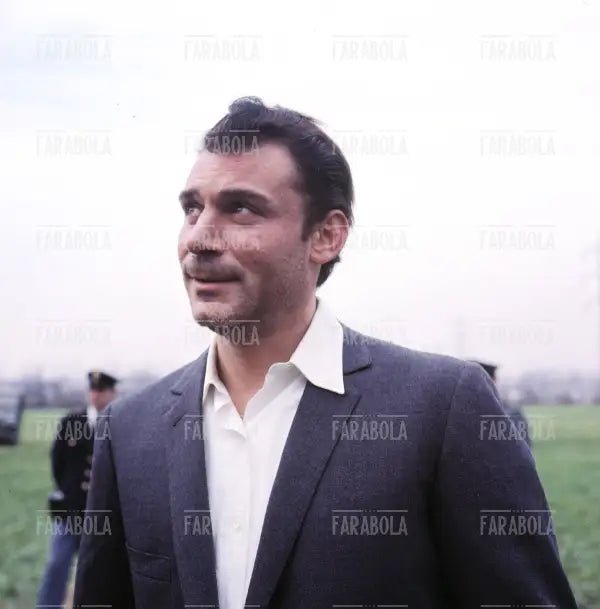 Gian Maria Volonté in una scena del film Banditi a Milano, 1968 - Farabola Immagine digitale