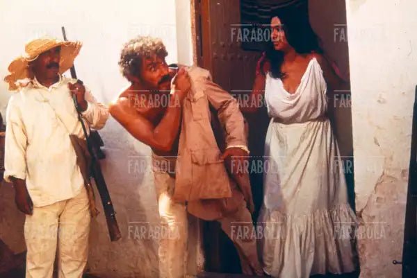 Gian Maria Volonté in una scena del film Quien sabe?, 1987 - Farabola Immagine digitale