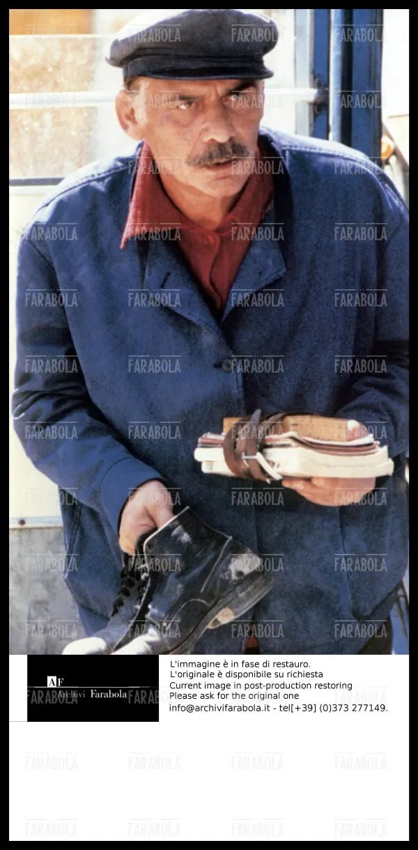 Gian Maria Volonté in una scena del film Un ragazzo di Calabria, 1987 - Farabola Immagine digitale