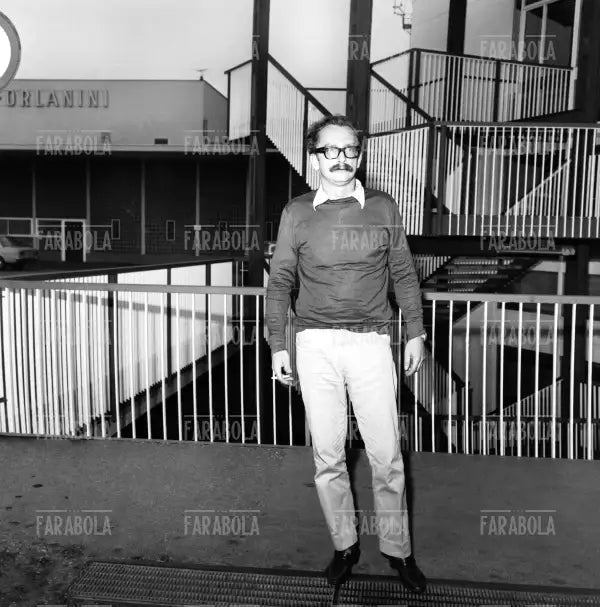 Giangiacomo Feltrinelli al suo arrivo a Linate, Milano, 1967 - Farabola Immagine digitale
