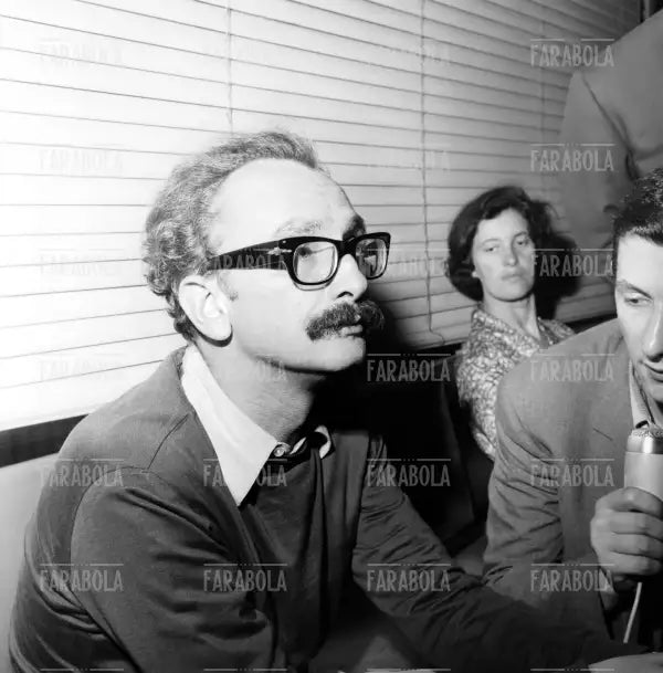 Giangiacomo Feltrinelli al suo arrivo a Linate, Milano, 1967 - Farabola Immagine digitale