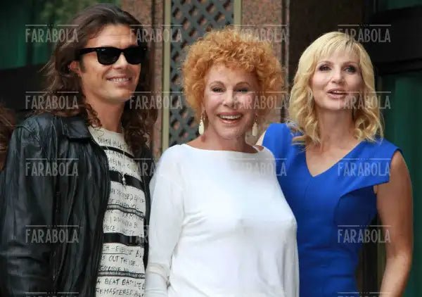 Gianluca Grignani, Ornella Vanoni e Lorella Cuccarini, 2011 - Farabola Immagine digitale