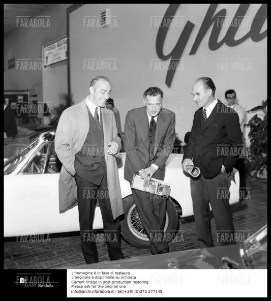 Gianni Agnelli e Gianni Reif, Salone dell'Auto di Torino, 1965 - Farabola Immagine digitale