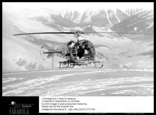 Gianni Agnelli e Marella Carocciolo, Sankt Moritz, 1965 - Farabola Immagine digitale