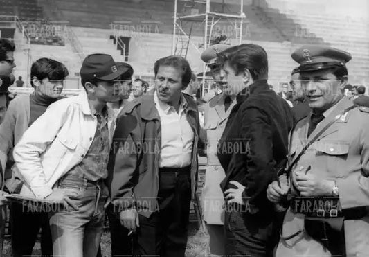 Gianni Morandi, Domenico Modugno e Bobby Solo, Cantagiro, 1966 - Farabola Immagine digitale