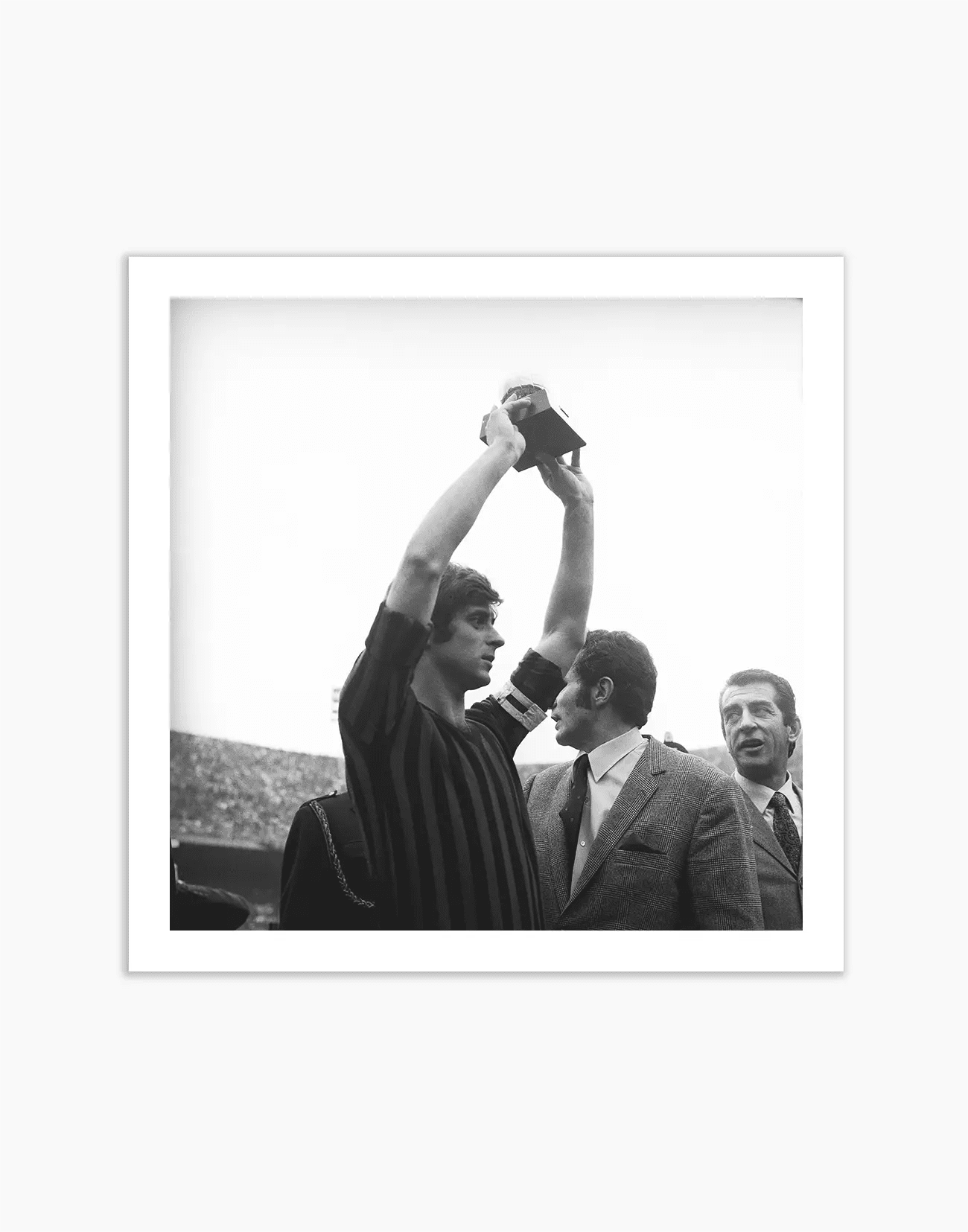 Gianni Rivera con il Pallone d'Oro, 1970 - Farabola WhiteWall App Product
